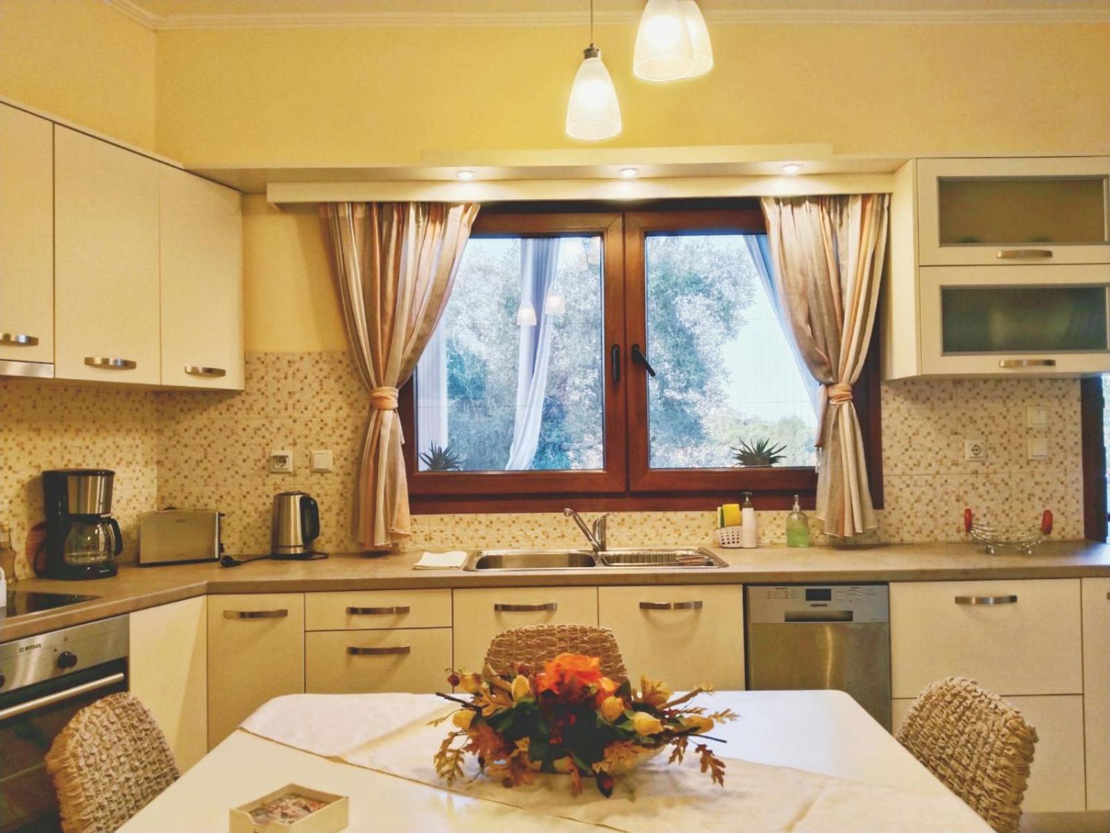 Meraki Apartment Zenempisatika Ngoại thất bức ảnh